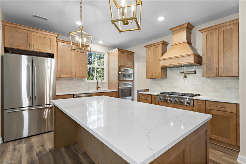 Photo 14 of 32 residential for sale in Suffolk virginia
