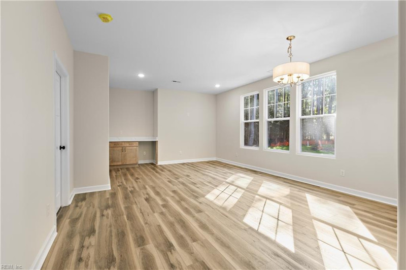 Photo 20 of 32 residential for sale in Suffolk virginia