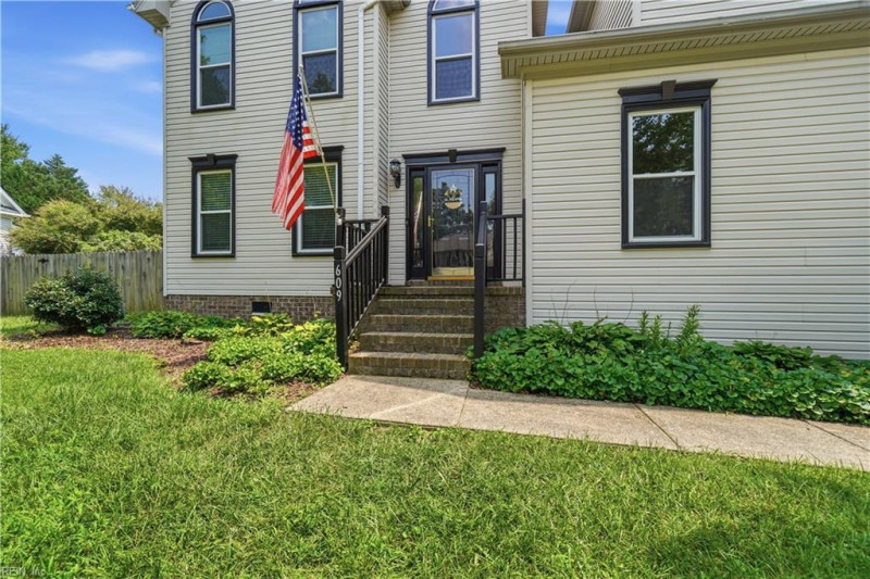 Photo 4 of 45 residential for sale in Chesapeake virginia Photo 4 of 45 residential for sale in Chesapeake virginia