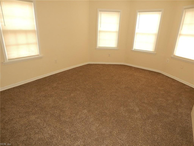 Photo 14 of 17 rental for rent in Hampton virginia