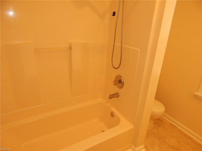 Photo 16 of 17 rental for rent in Hampton virginia