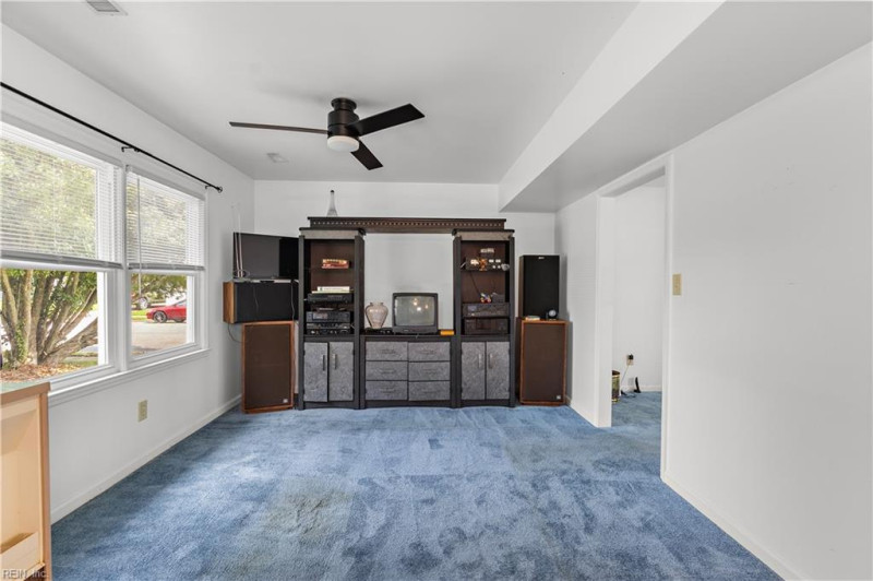 Photo 10 of 21 residential for sale in Hampton virginia