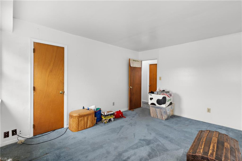Photo 11 of 21 residential for sale in Hampton virginia