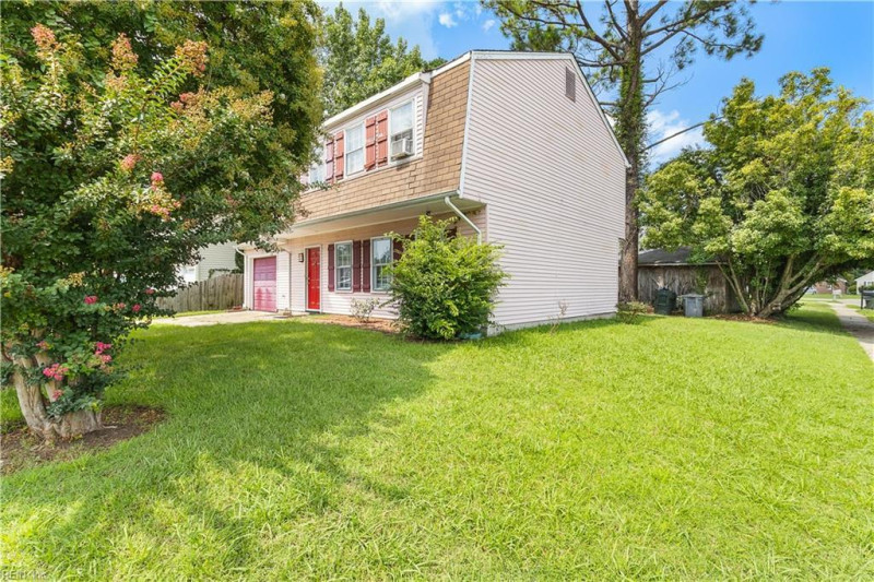 Photo 3 of 21 residential for sale in Hampton virginia