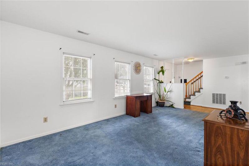 Photo 4 of 21 residential for sale in Hampton virginia