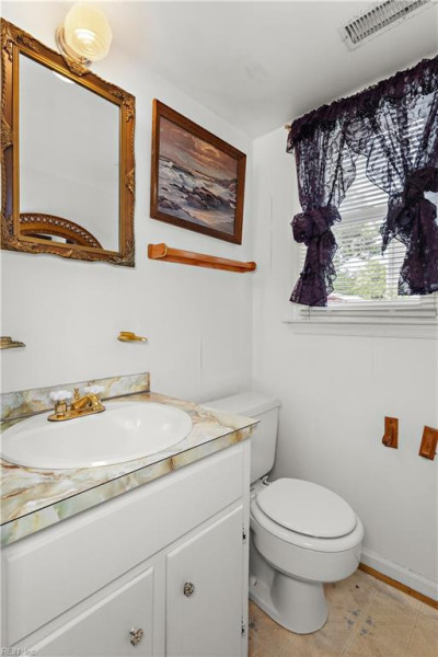 Photo 6 of 21 residential for sale in Hampton virginia