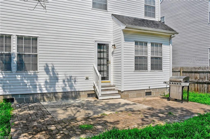 Photo 31 of 35 residential for sale in Chesapeake virginia Photo 31 of 35 residential for sale in Chesapeake virginia