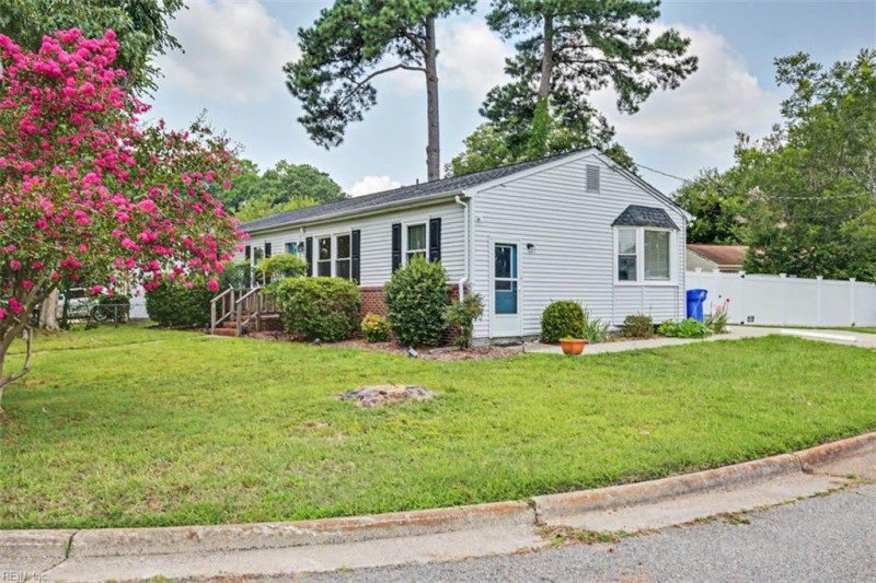 Photo 2 of 35 residential for sale in Newport News virginia Photo 2 of 35 residential for sale in Newport News virginia