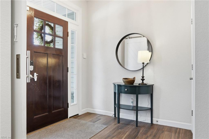Photo 3 of 26 residential for sale in Hampton virginia