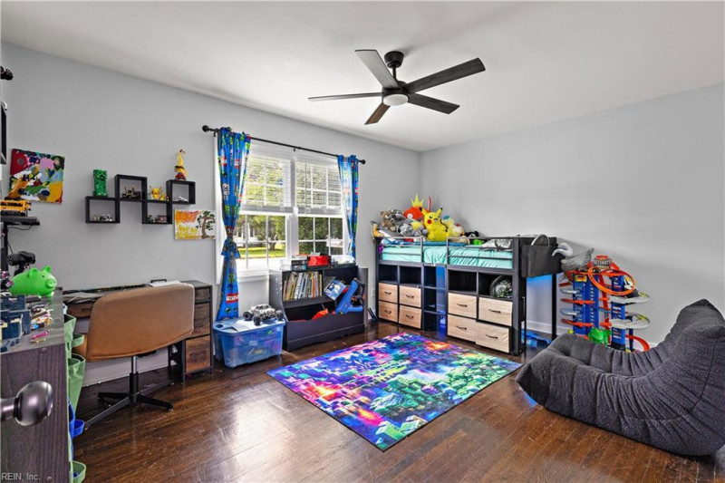 Photo 16 of 27 residential for sale in Portsmouth virginia