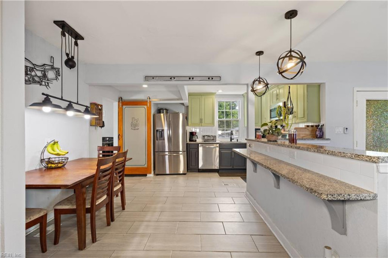Photo 9 of 27 residential for sale in Portsmouth virginia