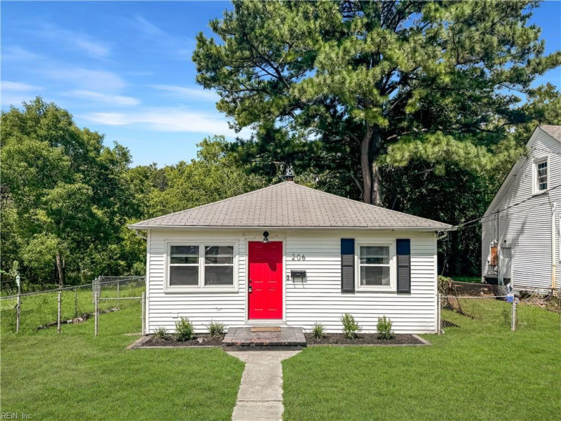 Photo 1 of 24 residential for sale in Portsmouth virginia Photo 1 of 24 residential for sale in Portsmouth virginia