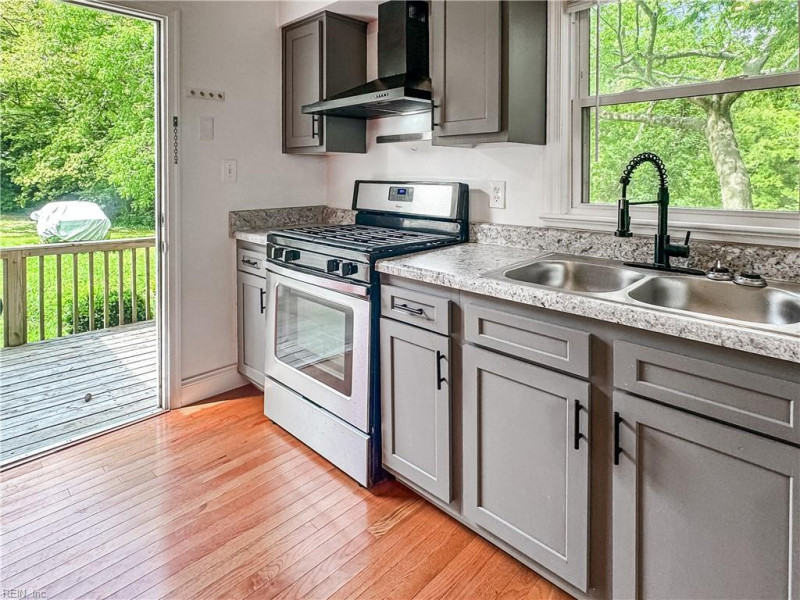 Photo 9 of 24 residential for sale in Portsmouth virginia Photo 9 of 24 residential for sale in Portsmouth virginia