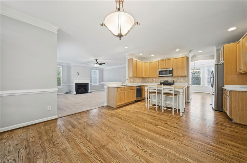 Photo 16 of 46 residential for sale in Chesapeake virginia