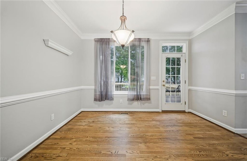 Photo 21 of 46 residential for sale in Chesapeake virginia