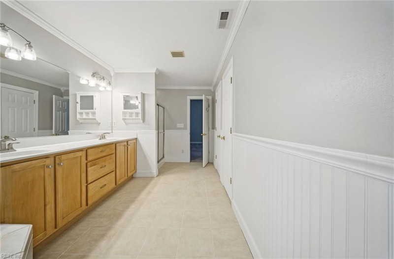 Photo 30 of 46 residential for sale in Chesapeake virginia