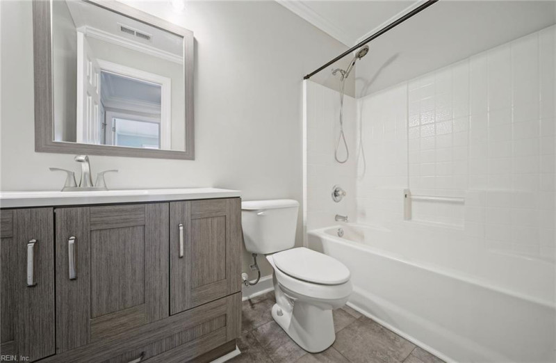 Photo 36 of 46 residential for sale in Chesapeake virginia
