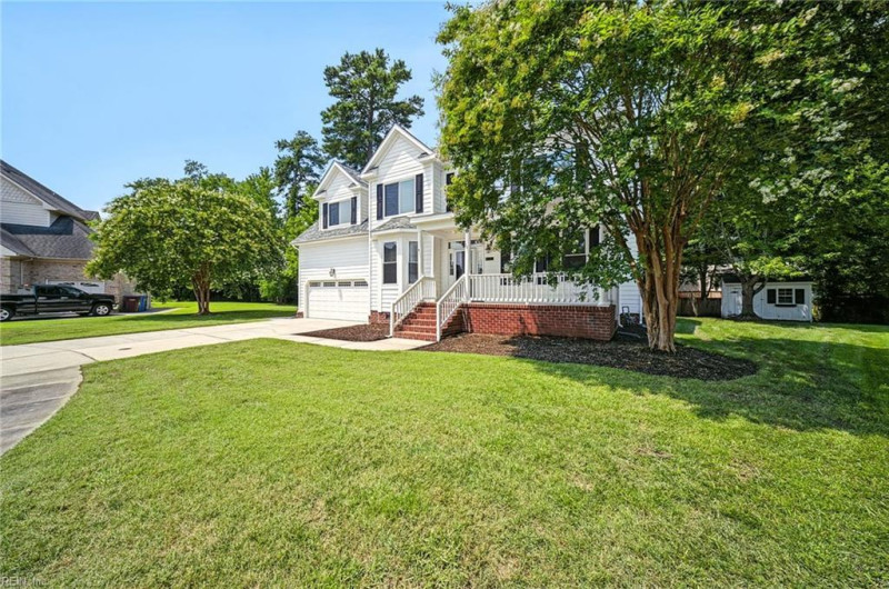 Photo 4 of 46 residential for sale in Chesapeake virginia