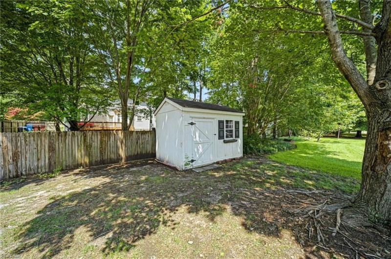 Photo 45 of 46 residential for sale in Chesapeake virginia