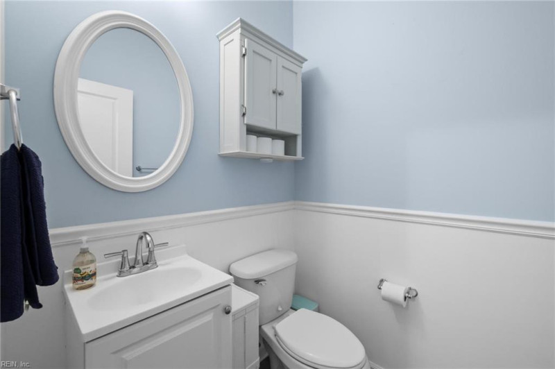 Photo 17 of 34 residential for sale in Chesapeake virginia