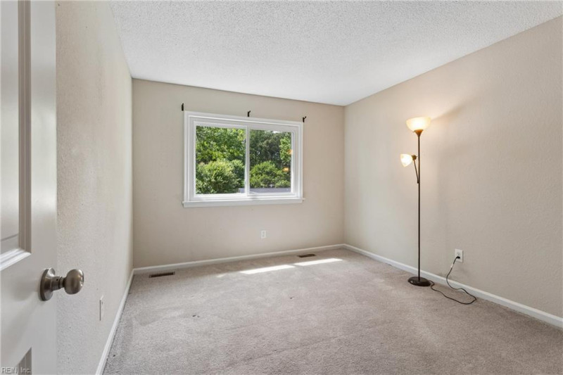 Photo 26 of 44 residential for sale in Newport News virginia