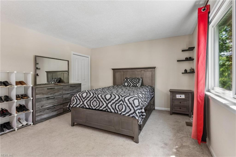 Photo 30 of 44 residential for sale in Newport News virginia
