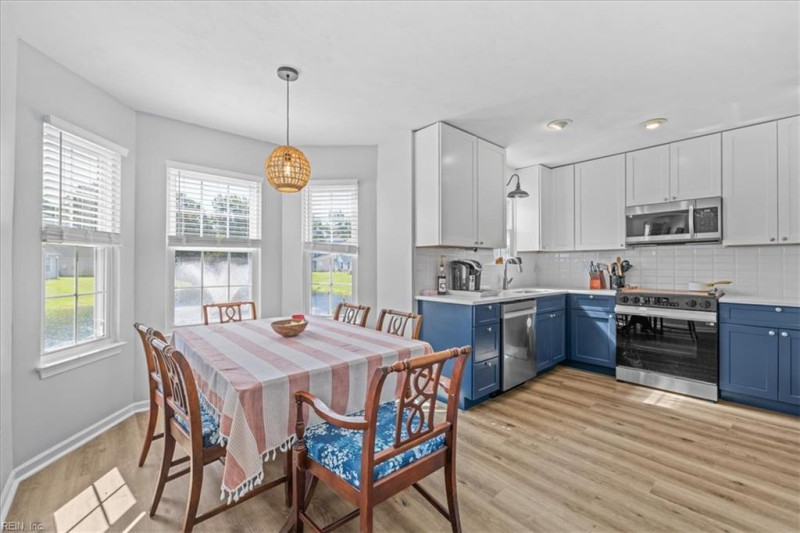 Photo 13 of 34 residential for sale in Portsmouth virginia