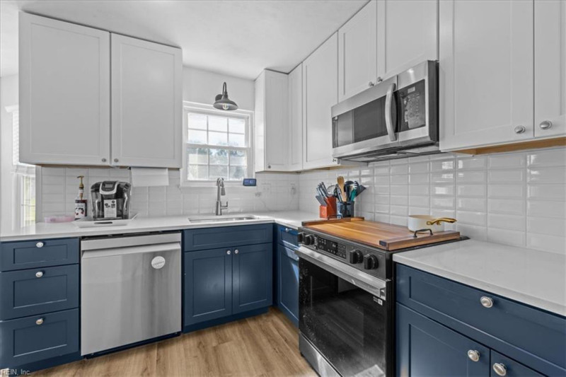 Photo 9 of 34 residential for sale in Portsmouth virginia
