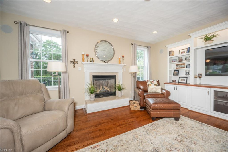 Photo 20 of 50 residential for sale in Virginia Beach virginia