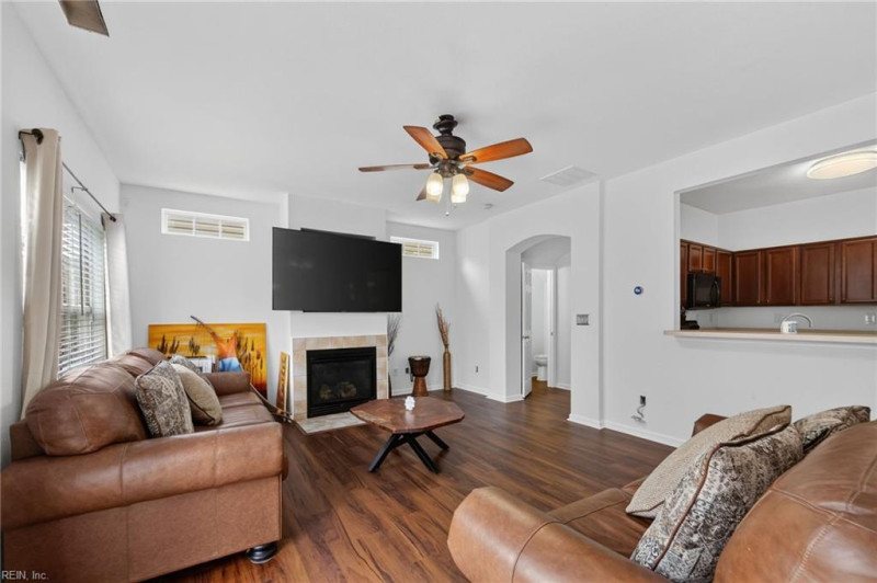 Photo 8 of 35 residential for sale in Chesapeake virginia Photo 8 of 35 residential for sale in Chesapeake virginia