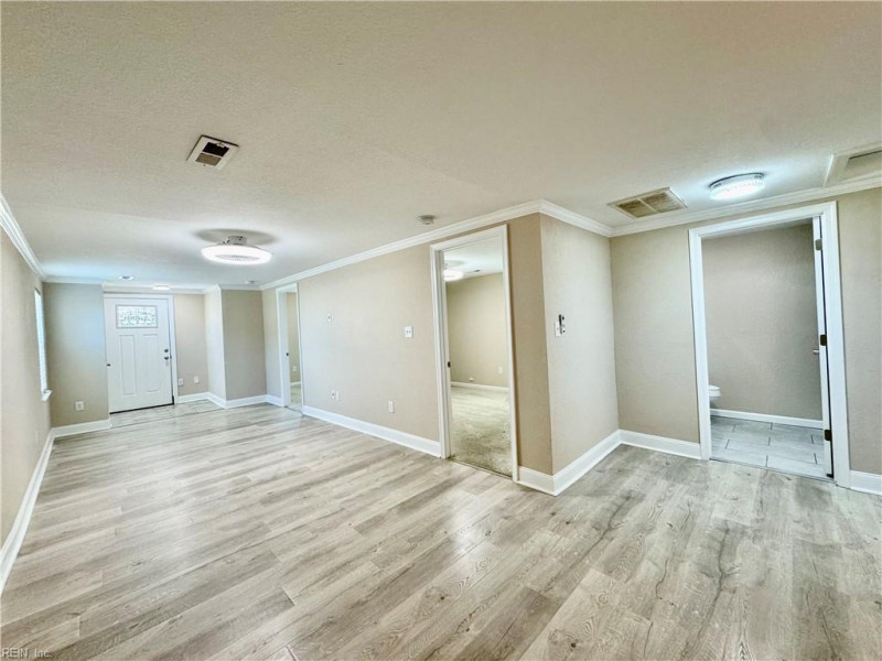 Photo 10 of 42 residential for sale in Hampton virginia