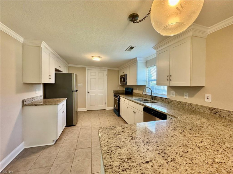 Photo 12 of 42 residential for sale in Hampton virginia