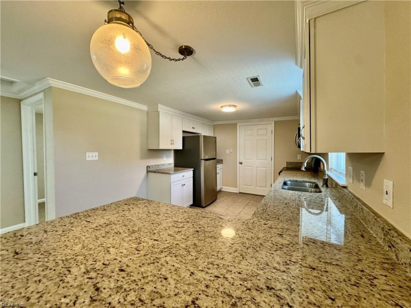 Photo 13 of 42 residential for sale in Hampton virginia