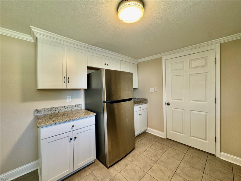 Photo 16 of 42 residential for sale in Hampton virginia