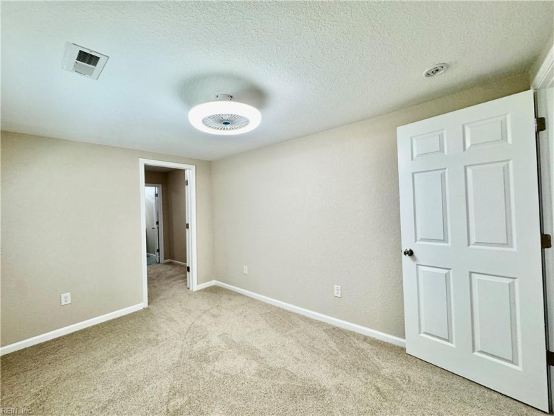 Photo 19 of 42 residential for sale in Hampton virginia
