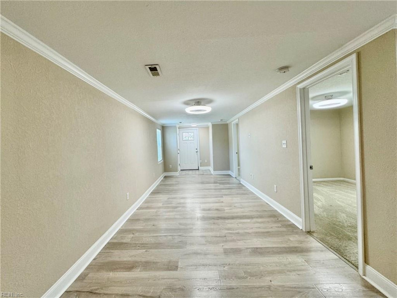 Photo 9 of 42 residential for sale in Hampton virginia