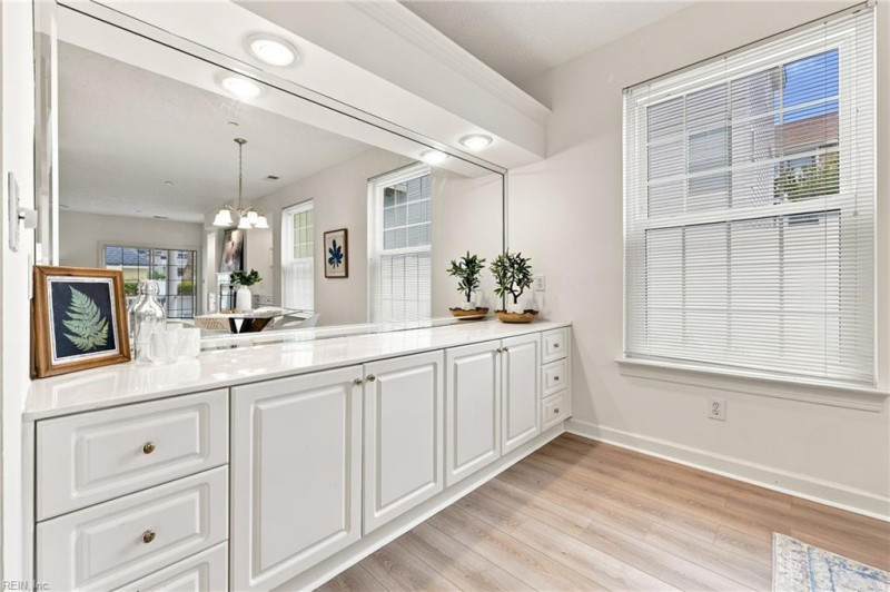 Photo 14 of 47 residential for sale in Virginia Beach virginia