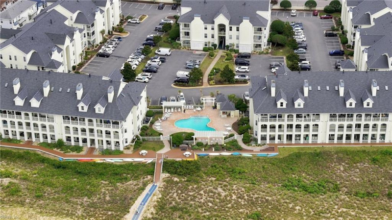 Photo 5 of 47 residential for sale in Virginia Beach virginia