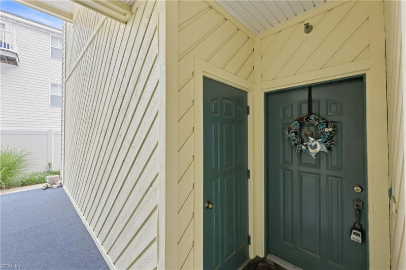 Photo 7 of 47 residential for sale in Virginia Beach virginia