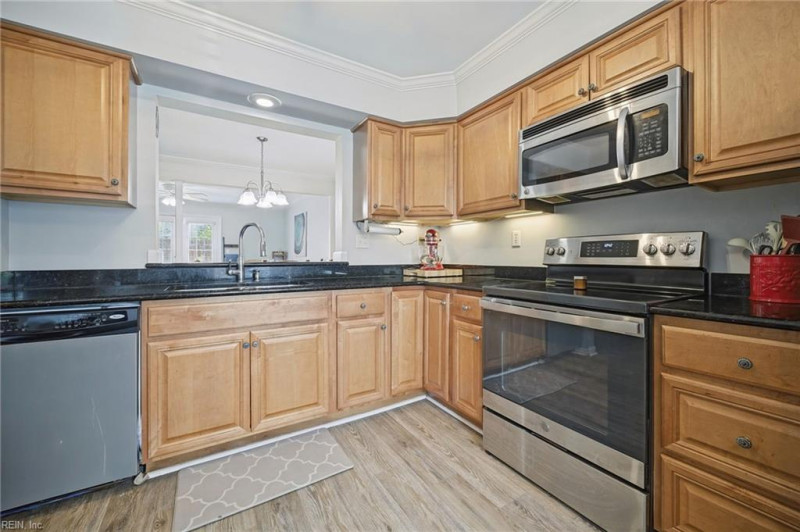 Photo 10 of 41 residential for sale in Chesapeake virginia Photo 10 of 41 residential for sale in Chesapeake virginia