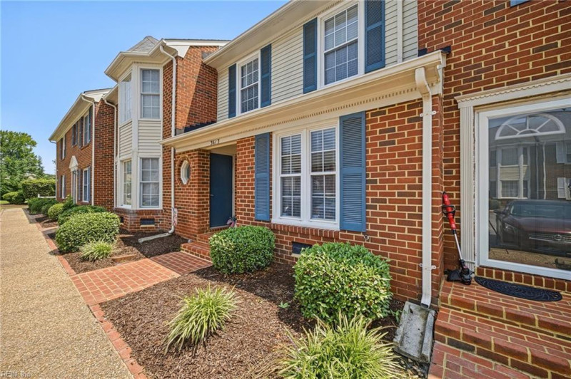 Photo 38 of 41 residential for sale in Chesapeake virginia Photo 38 of 41 residential for sale in Chesapeake virginia