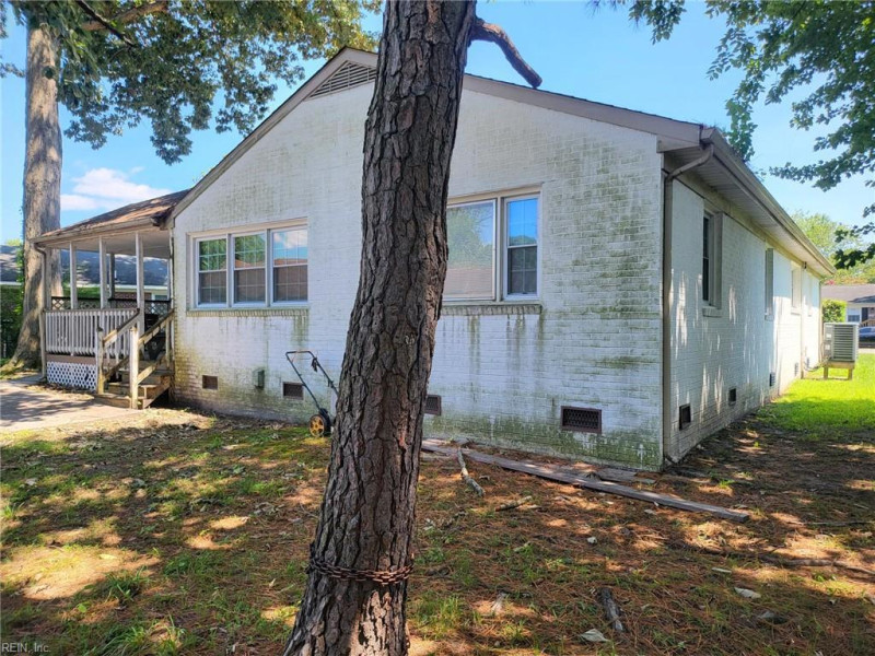 Photo 2 of 7 residential for sale in Newport News virginia Photo 2 of 7 residential for sale in Newport News virginia