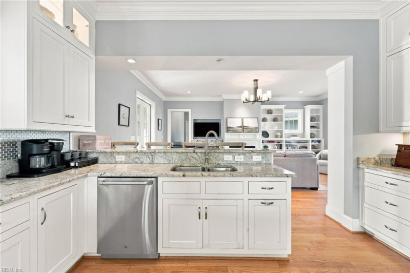Photo 13 of 47 residential for sale in Norfolk virginia