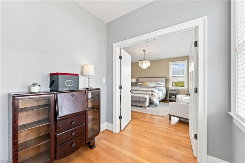 Photo 20 of 47 residential for sale in Norfolk virginia