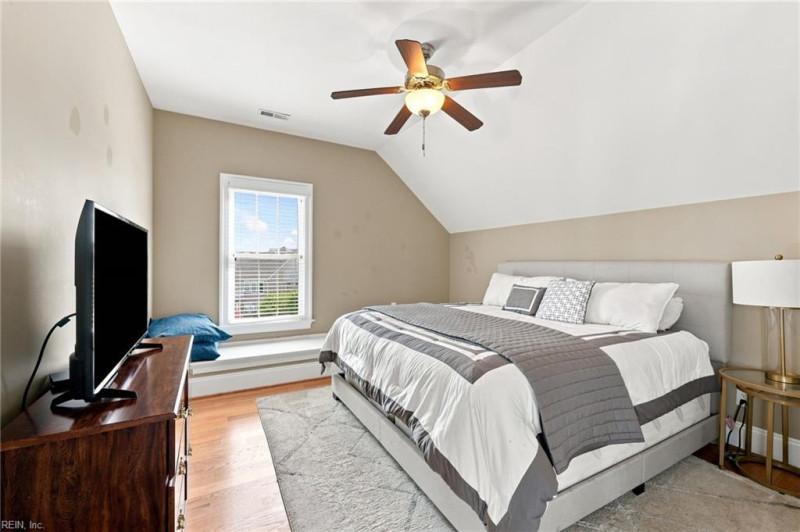 Photo 26 of 47 residential for sale in Norfolk virginia