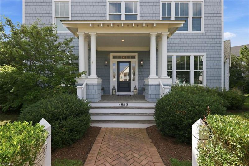Photo 3 of 47 residential for sale in Norfolk virginia