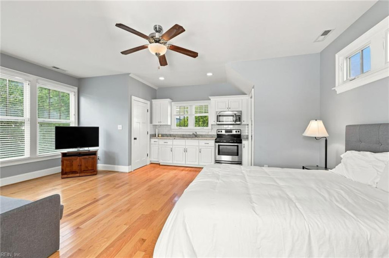 Photo 34 of 47 residential for sale in Norfolk virginia