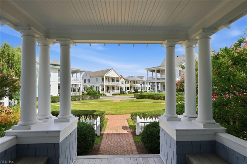 Photo 4 of 47 residential for sale in Norfolk virginia