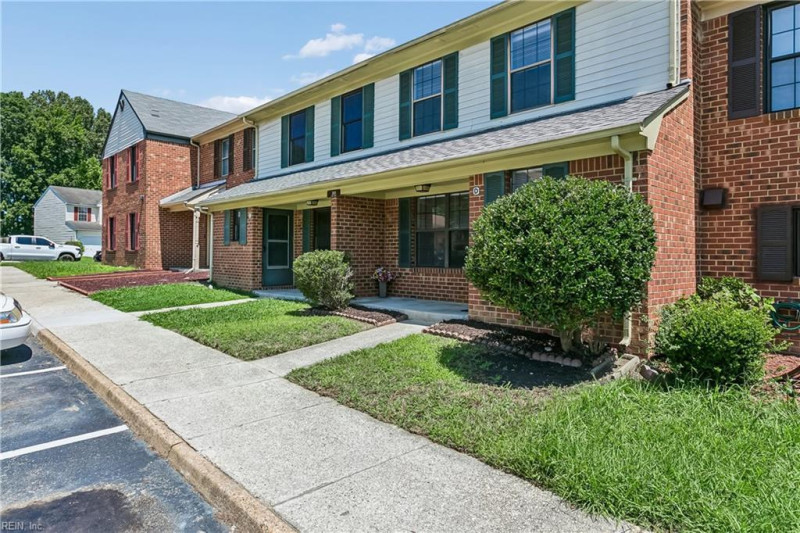 Photo 2 of 37 residential for sale in Newport News virginia Photo 2 of 37 residential for sale in Newport News virginia