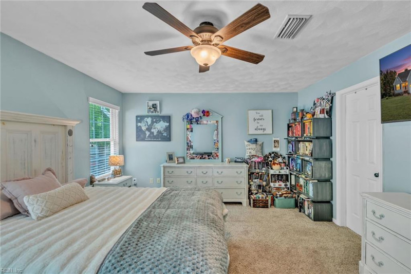 Photo 20 of 41 residential for sale in Suffolk virginia